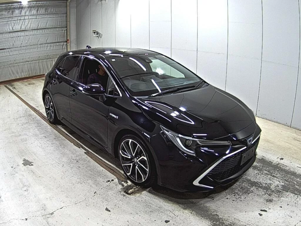 Toyota Corolla Sport ZWE211H 2018